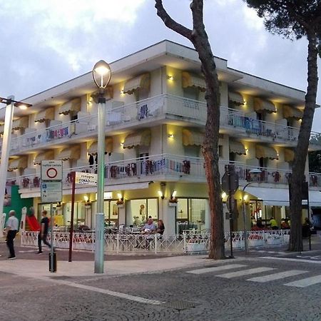 Hotel Franca Misano Adriatico Ngoại thất bức ảnh