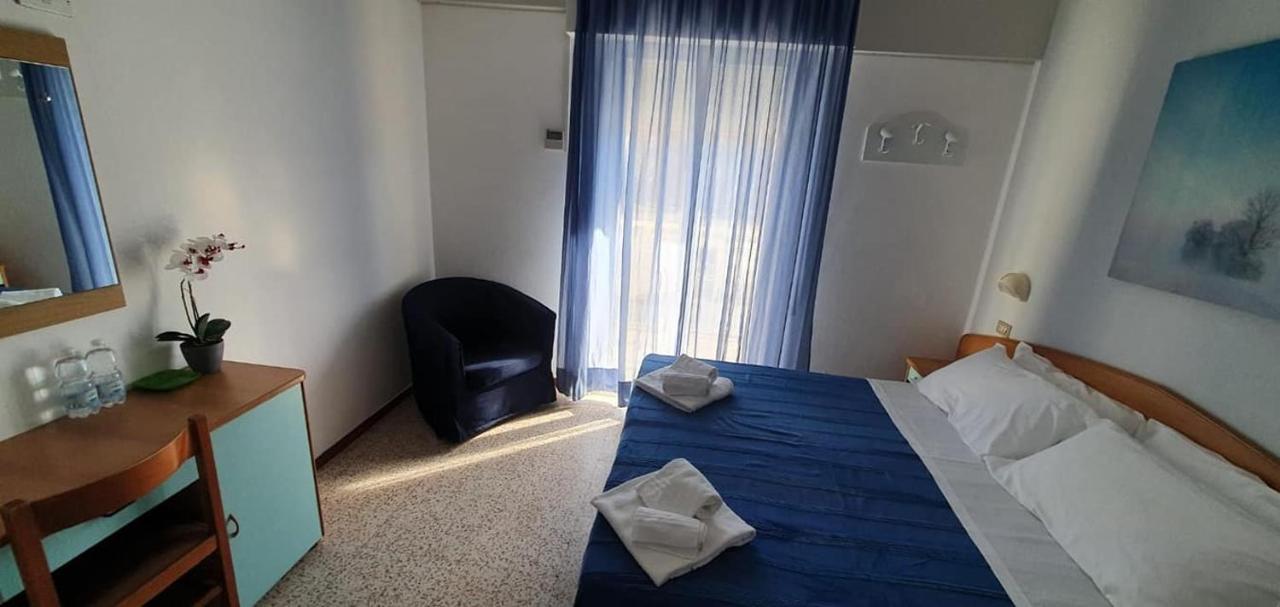 Hotel Franca Misano Adriatico Ngoại thất bức ảnh