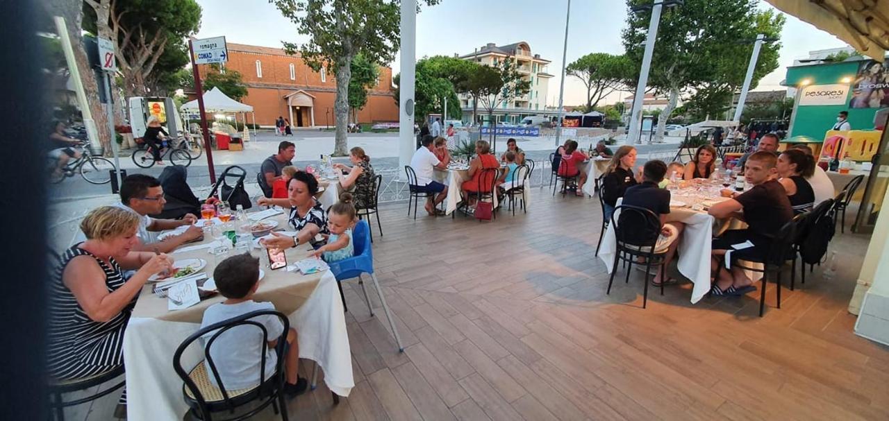 Hotel Franca Misano Adriatico Ngoại thất bức ảnh